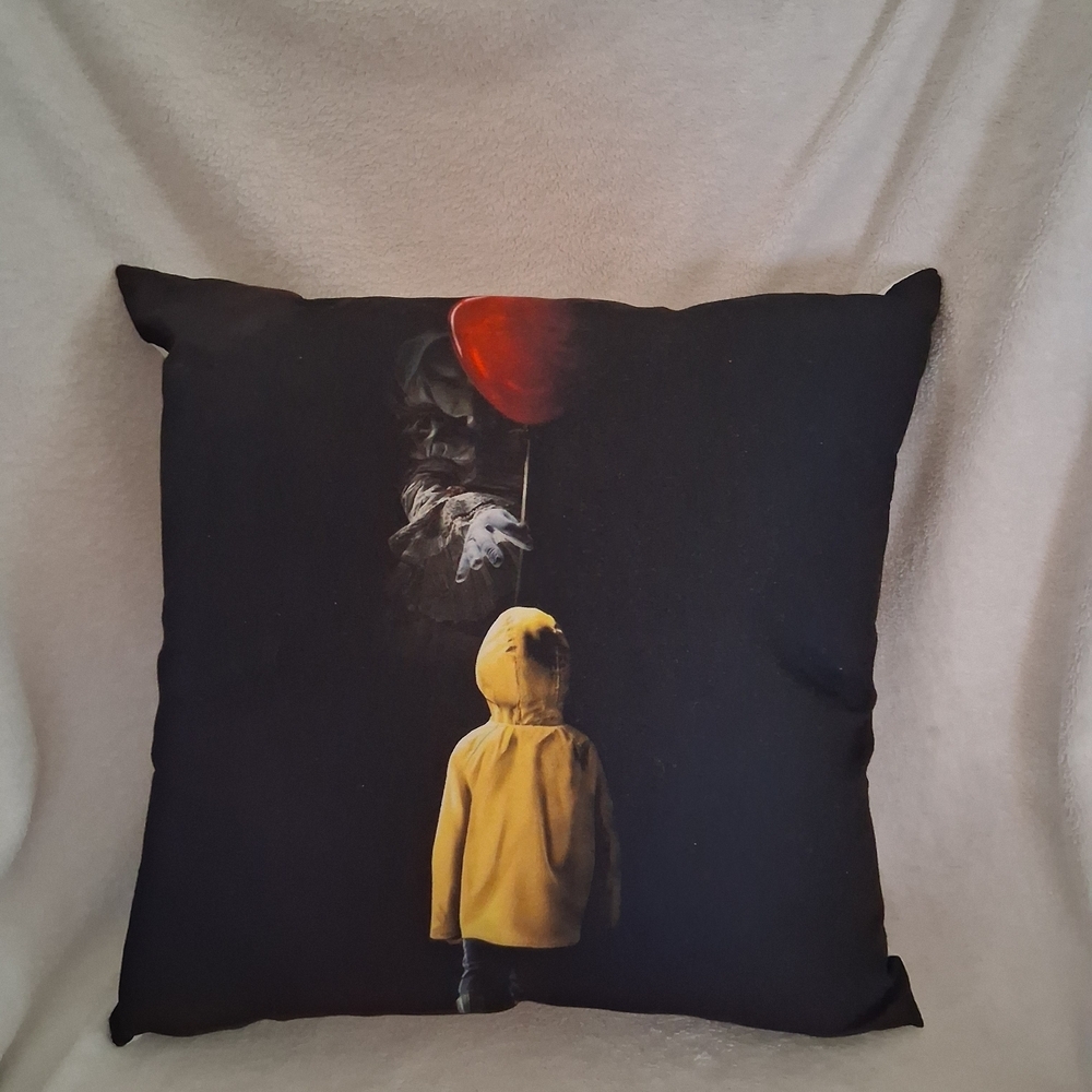 Black Pillow with Red Balloon and Yellow Hoodie PENNYWISE